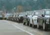 Ewolucja Mitsubishi Outlandera – jak zmienił się popularny SUV na przestrzeni lat Rząd nowych SUV-ów na placu dealerskim Mitsubishi